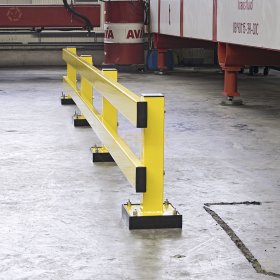 Barrera guardarraíl industrial con base flexible (opcional)