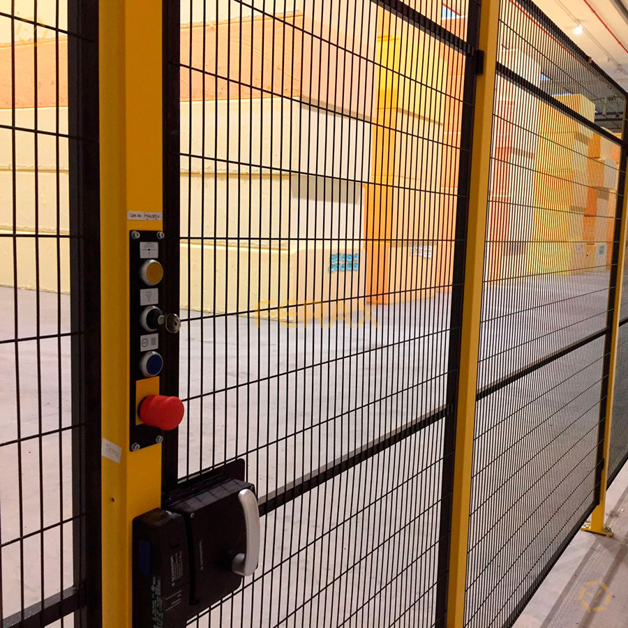 Resguardos de seguridad rápidos de instalar con sistema patentado Click & go